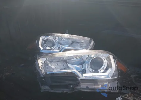 2020 Toyota Tacoma Sr5 V6 from USA, damaged, VIN 3TMBZ5DN5LM024152